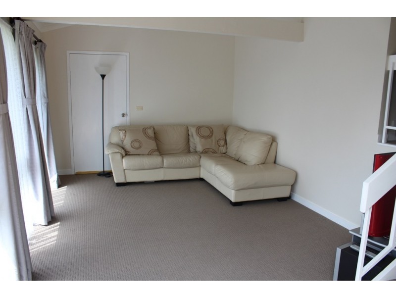 15 Rutherford Place, Bathurst NSW 2795