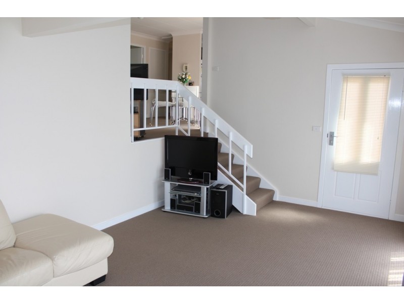 15 Rutherford Place, Bathurst NSW 2795