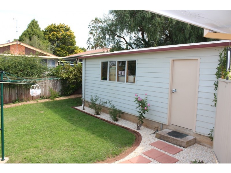 15 Rutherford Place, Bathurst NSW 2795