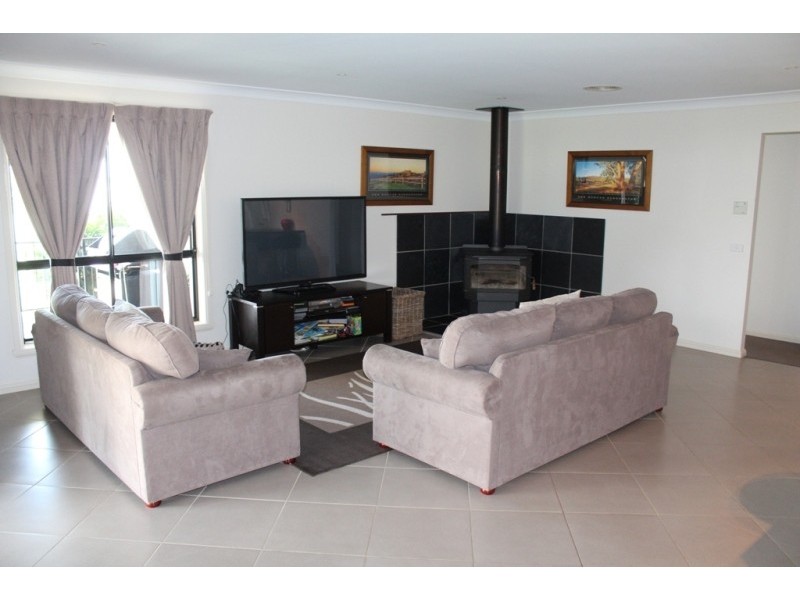 25 Marriot Avenue, Kelso NSW 2795