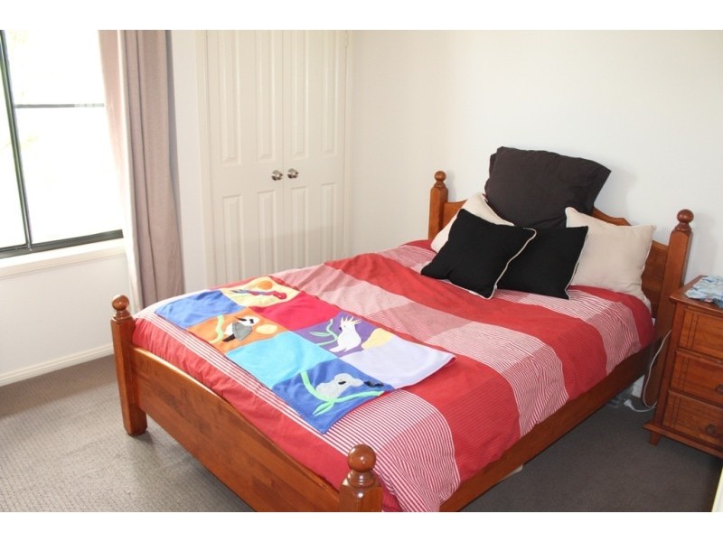 25 Marriot Avenue, Kelso NSW 2795