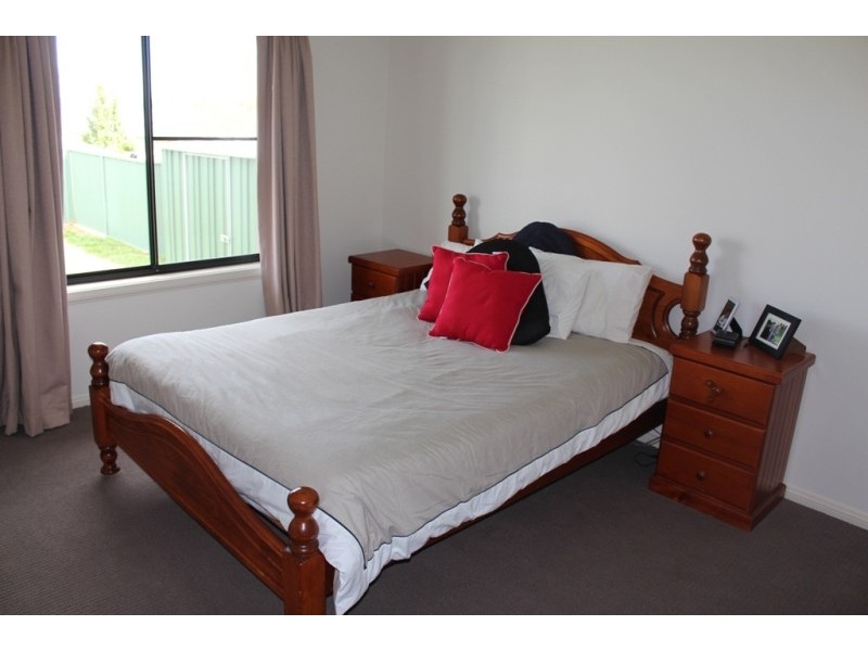 25 Marriot Avenue, Kelso NSW 2795