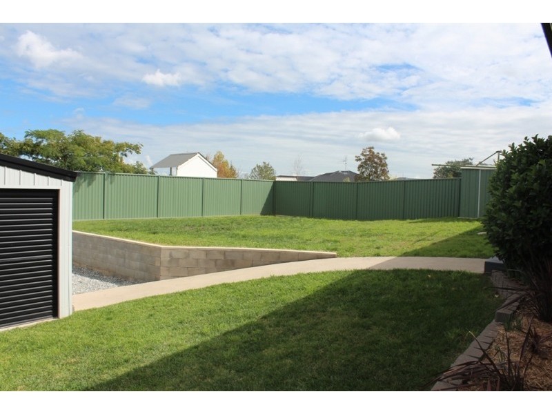 25 Marriot Avenue, Kelso NSW 2795