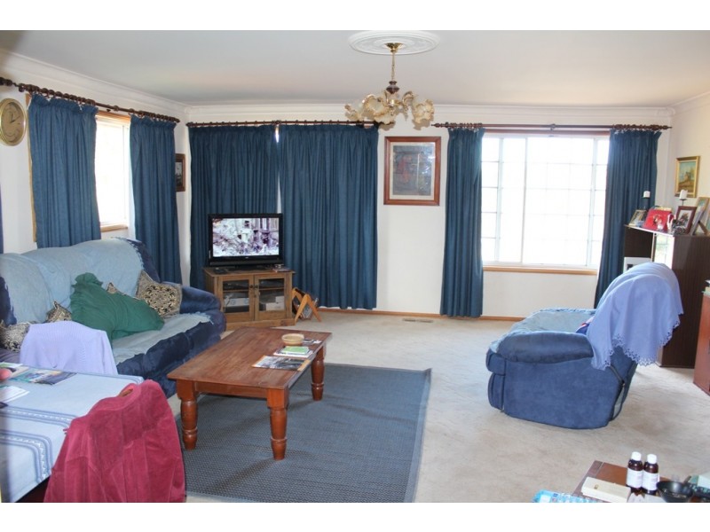 15 Cousins Place, Windradyne NSW 2795