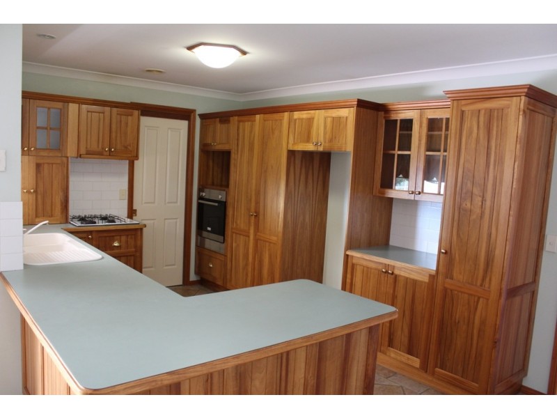 7 Maple Close, Kelso NSW 2795