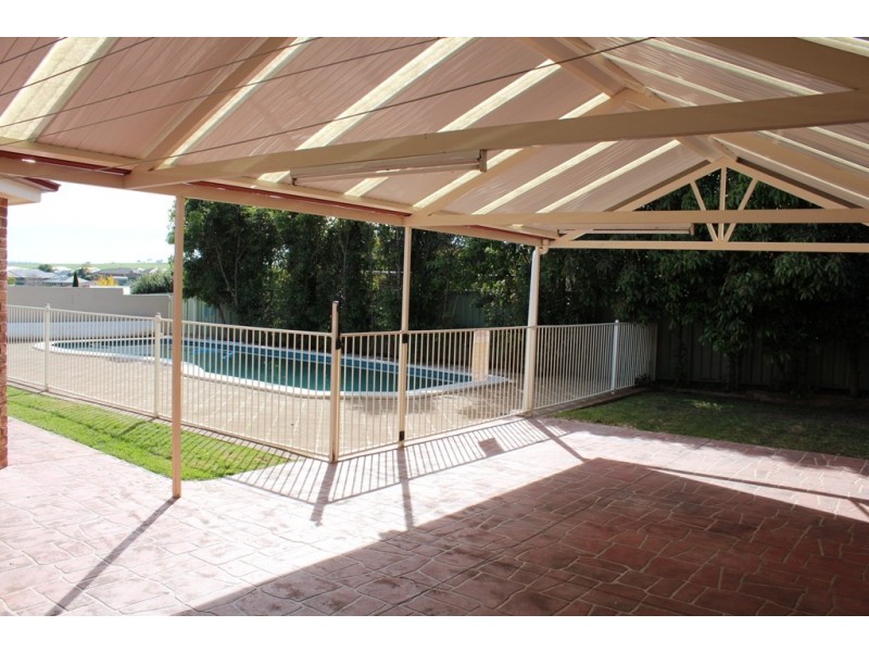 7 Maple Close, Kelso NSW 2795
