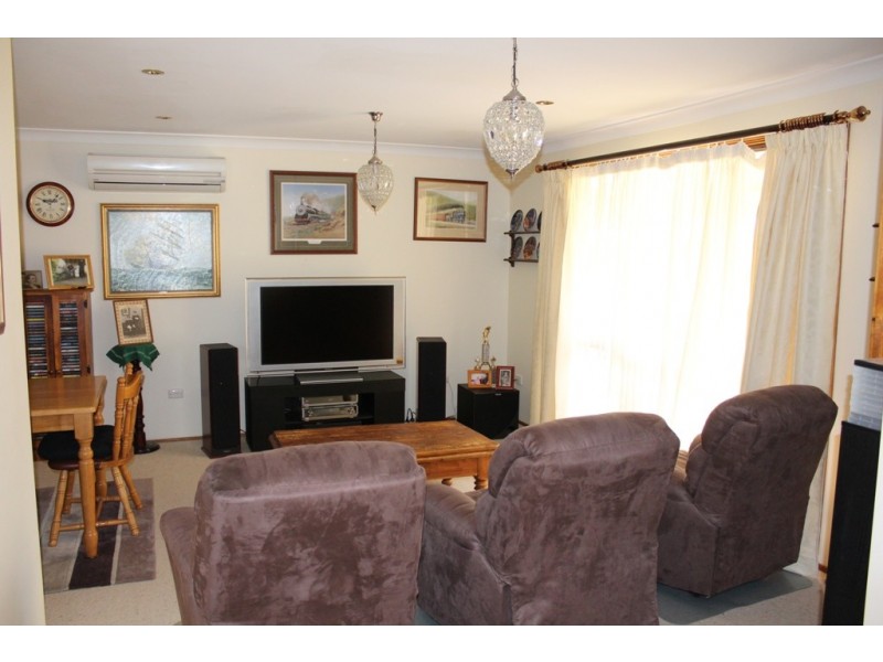 76 Colville Street, Windradyne NSW 2795