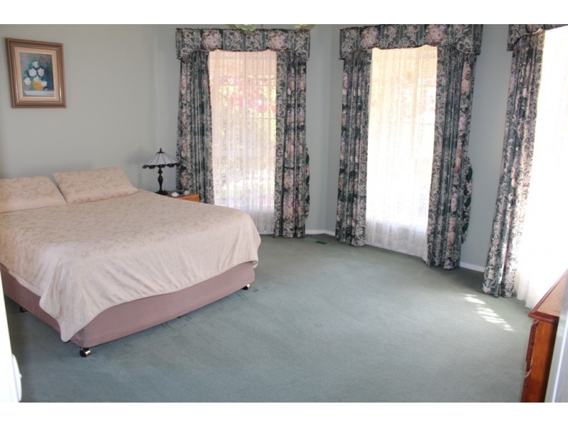 9 Lorimer Street, Llanarth NSW 2795