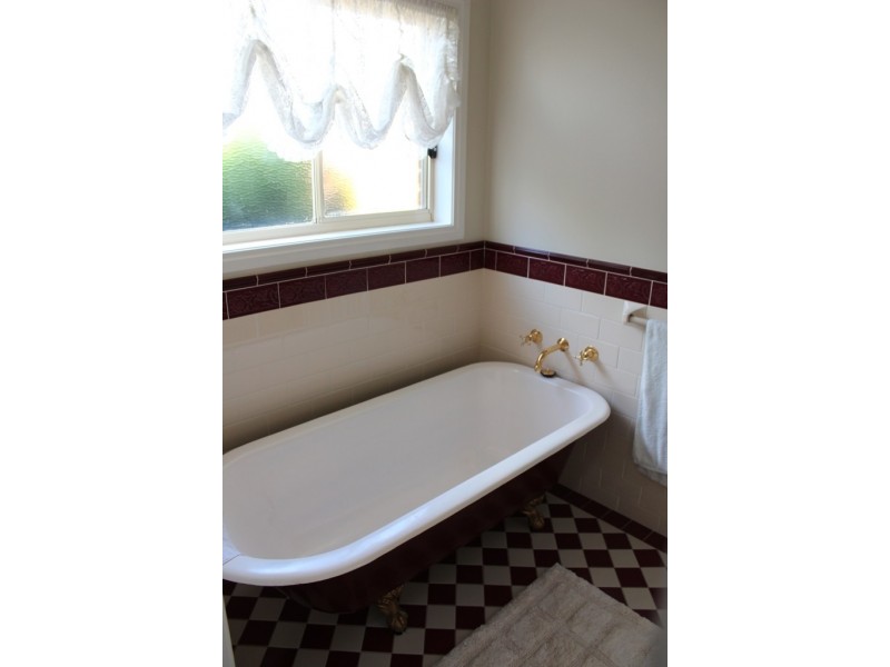 9 Lorimer Street, Llanarth NSW 2795