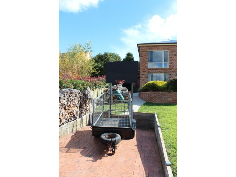 9 Lorimer Street, Llanarth NSW 2795