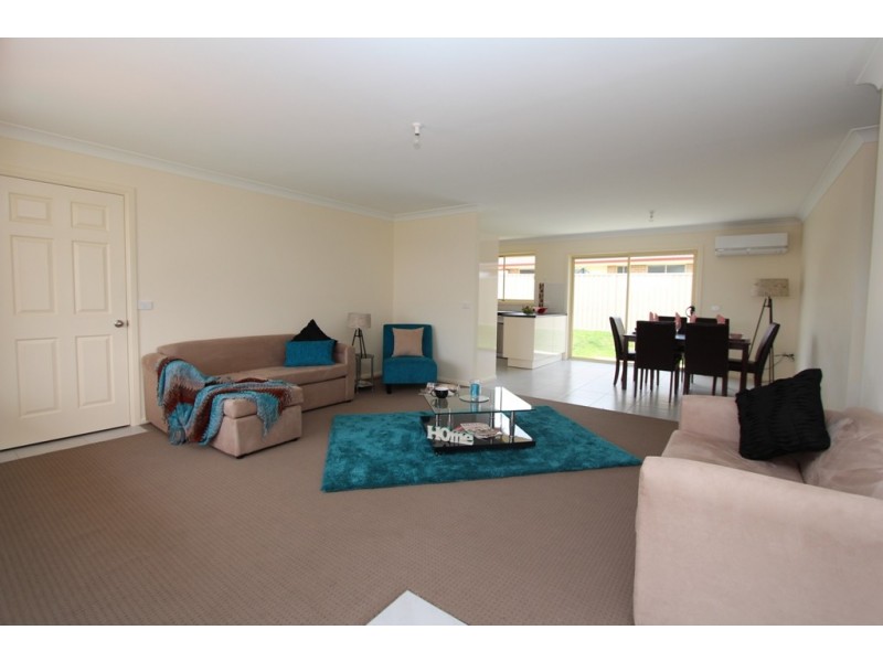 1 French Smith Place, Kelso NSW 2795