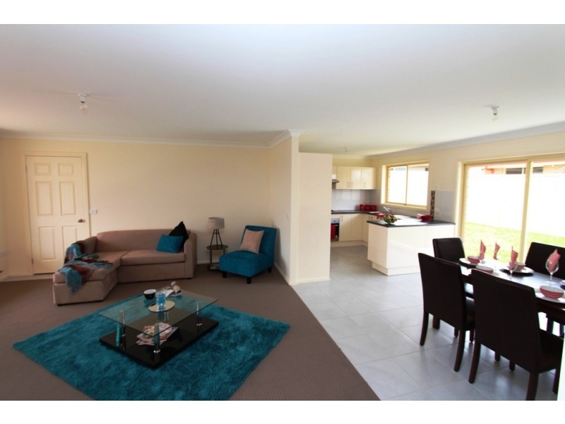 1 French Smith Place, Kelso NSW 2795