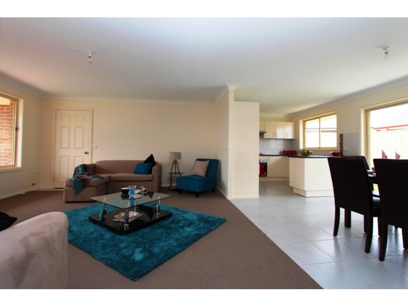 1 French Smith Place, Kelso NSW 2795