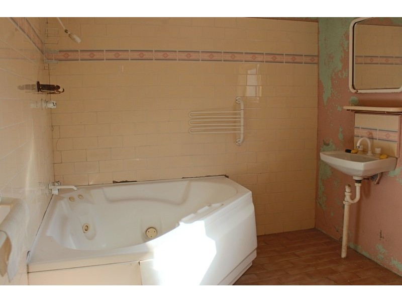 209 Bentinck Street, Bathurst NSW 2795