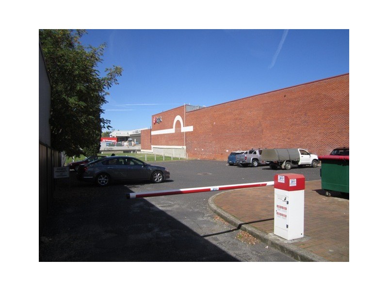 38 parking William St, Bathurst NSW 2795
