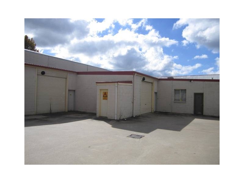 106-108 Russell St, Bathurst NSW 2795