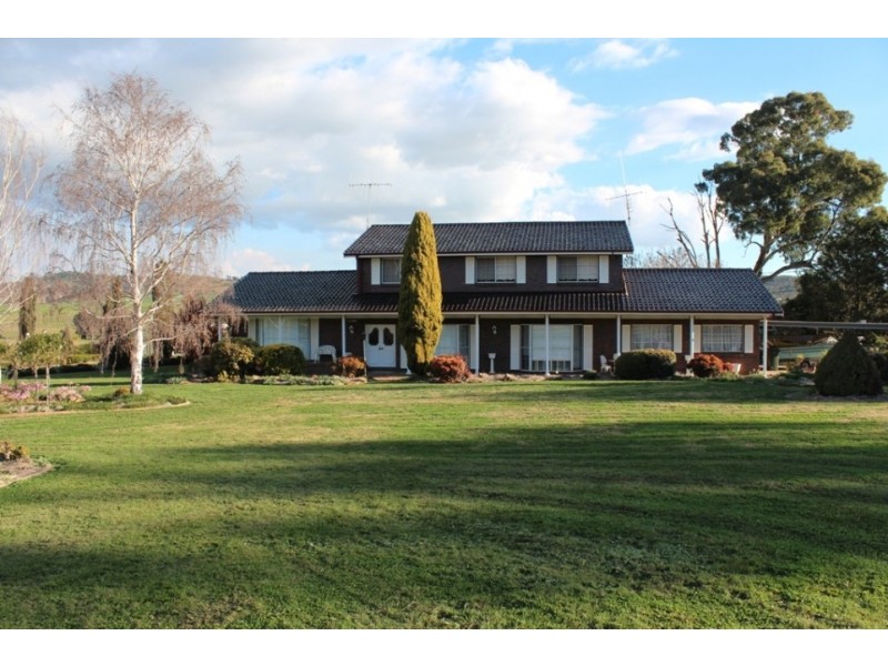 1695 Pymonts Lane, Peel NSW 2795