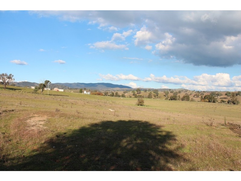 1695 Pymonts Lane, Peel NSW 2795