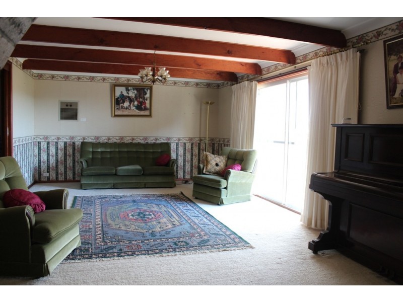 1695 Pymonts Lane, Peel NSW 2795