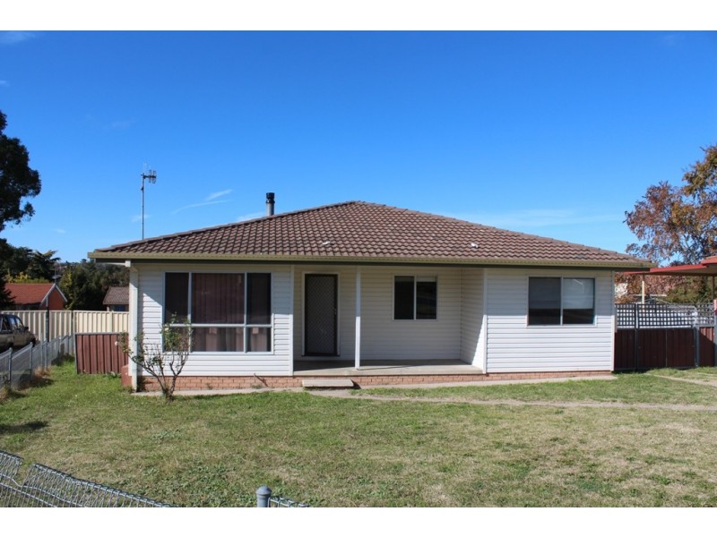 13 Bouffler Close, Kelso NSW 2795