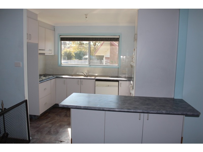 13 Bouffler Close, Kelso NSW 2795