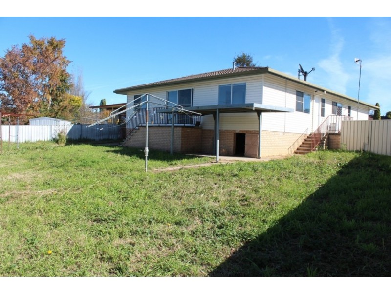 13 Bouffler Close, Kelso NSW 2795