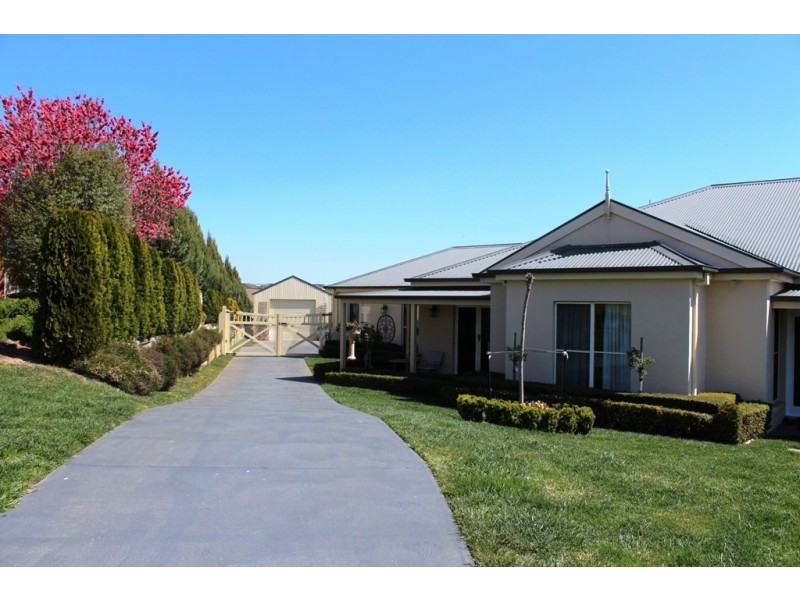 48 Carlyle Avenue, Llanarth NSW 2795