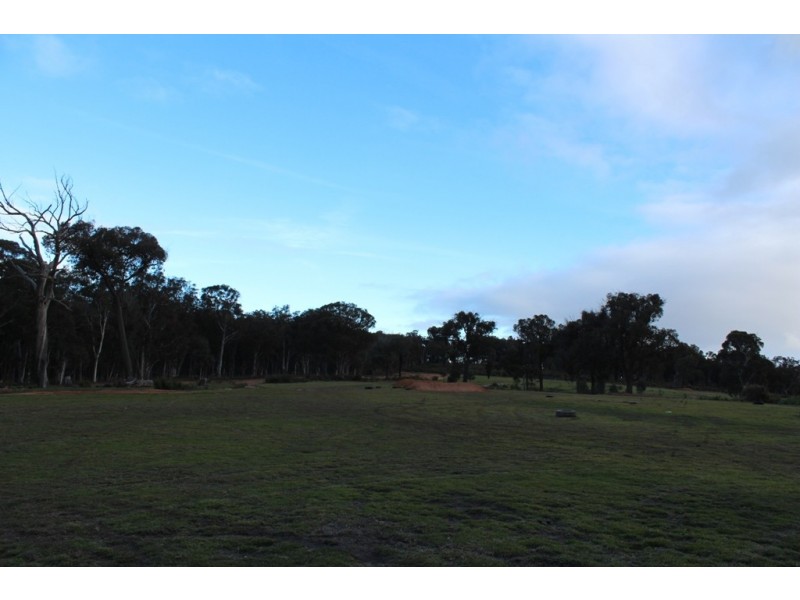 246 Hobbys Yards Road, Bathurst NSW 2795