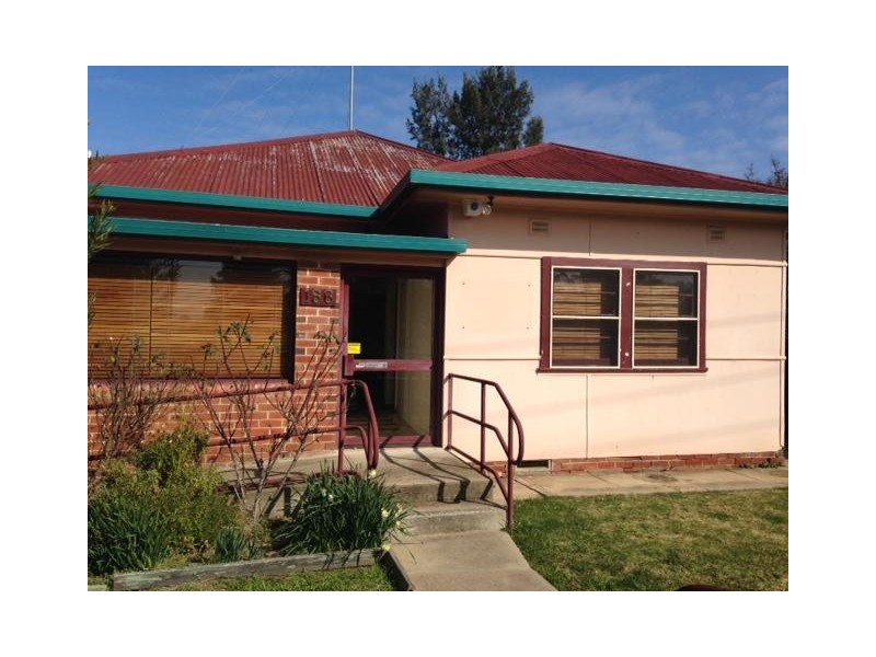 166 Howick Street, Bathurst NSW 2795