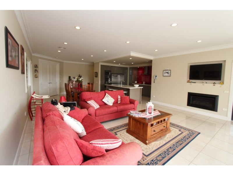 21 Tom Close, Kelso NSW 2795