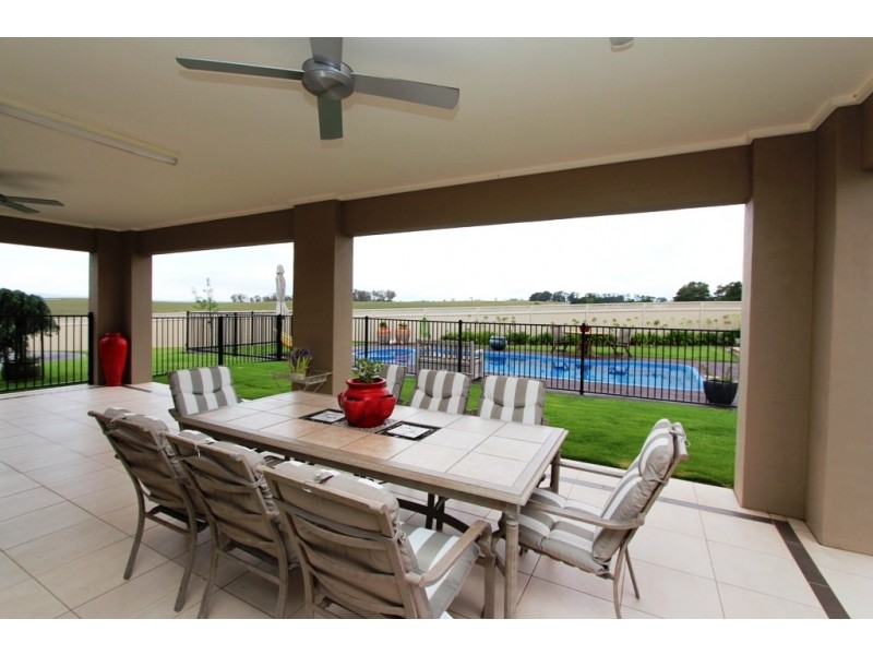 21 Tom Close, Kelso NSW 2795