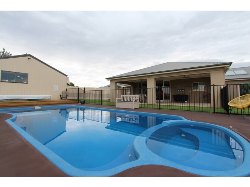 21 Tom Close, Kelso NSW 2795