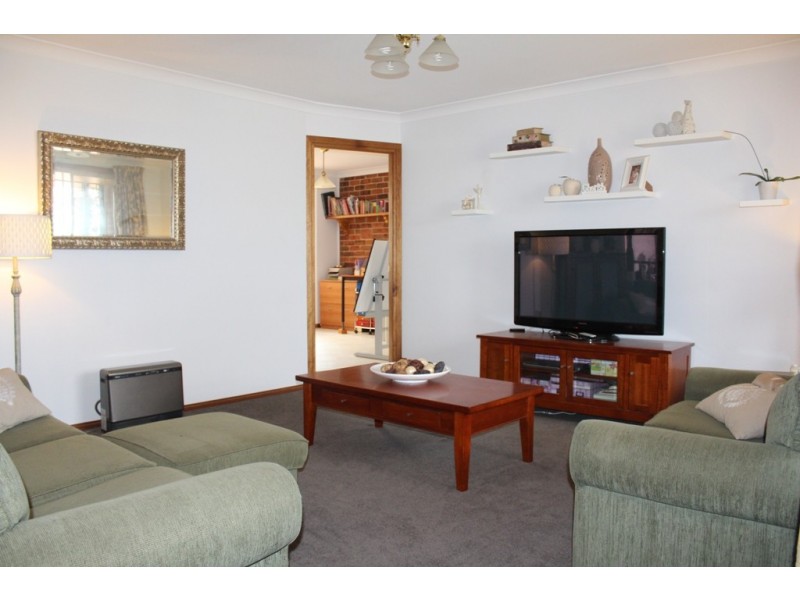 24 Freestone Way, Bathurst NSW 2795