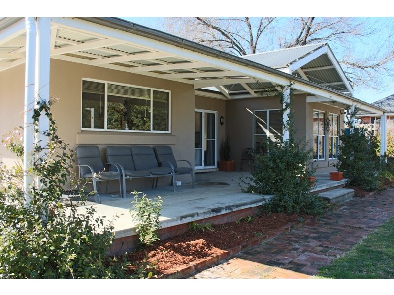 72 Morrisset Street, Bathurst NSW 2795