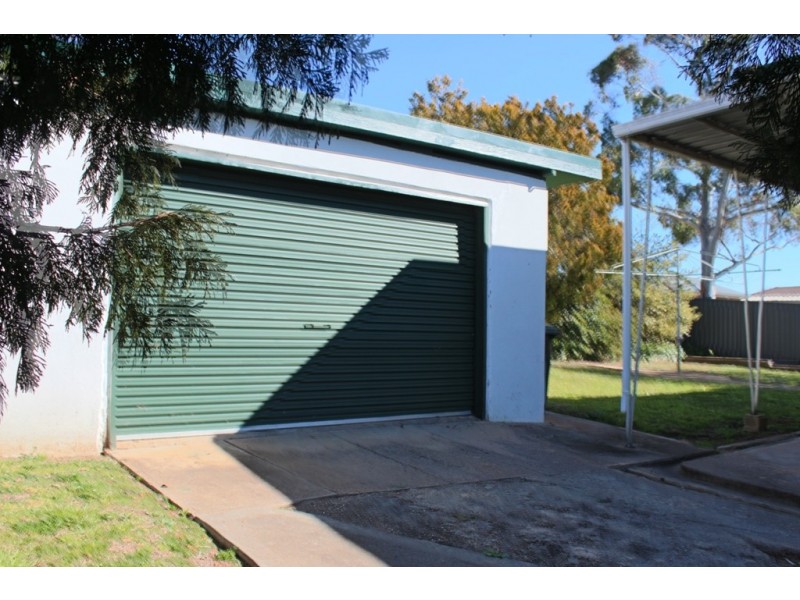 14 Vittoria Street, West Bathurst NSW 2795