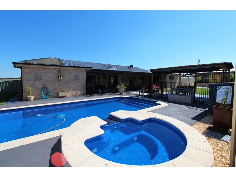 5 Emerald Drive, Kelso NSW 2795