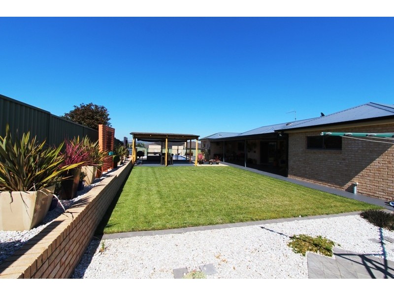5 Emerald Drive, Kelso NSW 2795