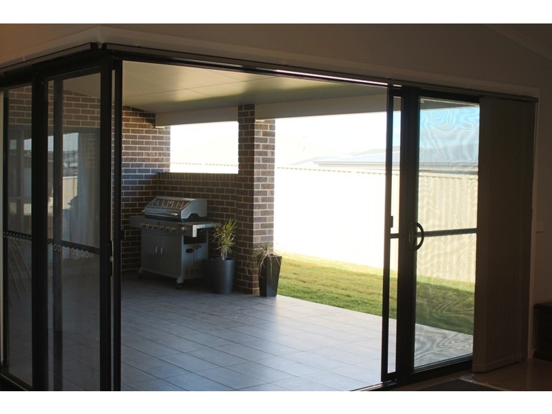 22 Mendel Drive, Kelso NSW 2795