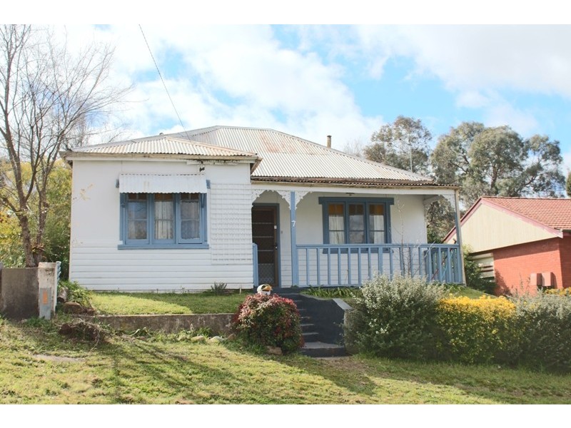 7 Violet Street, South Bathurst NSW 2795
