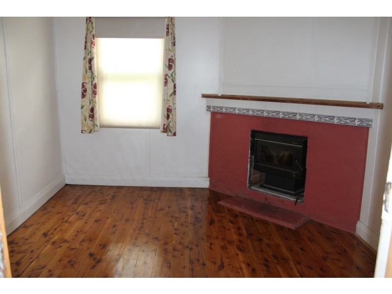 7 Violet Street, South Bathurst NSW 2795