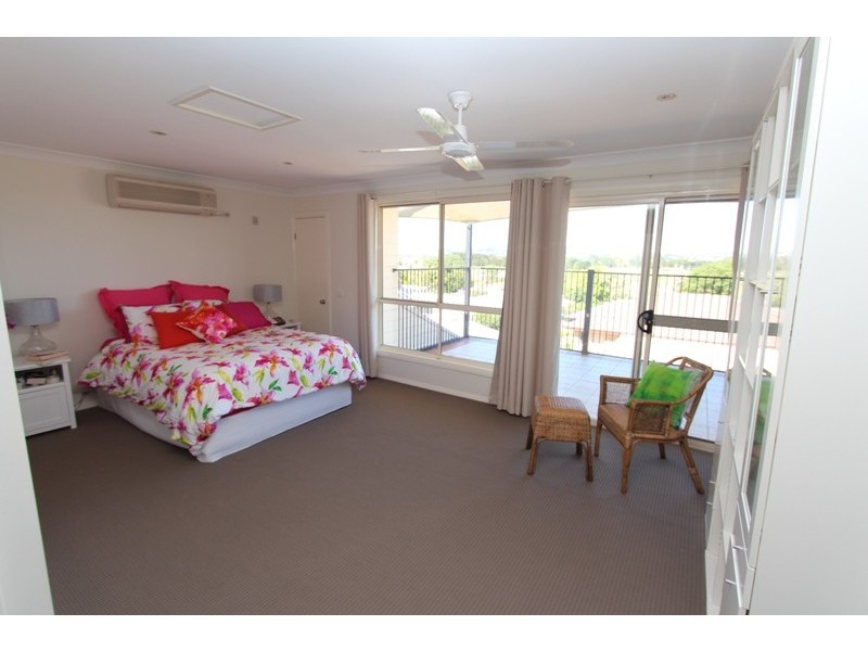 15 Hassall Grove, Kelso NSW 2795