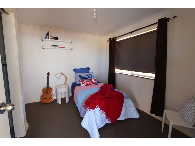 15 Hassall Grove, Kelso NSW 2795