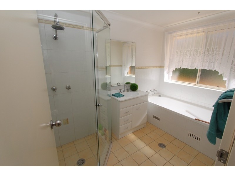 15 Hassall Grove, Kelso NSW 2795