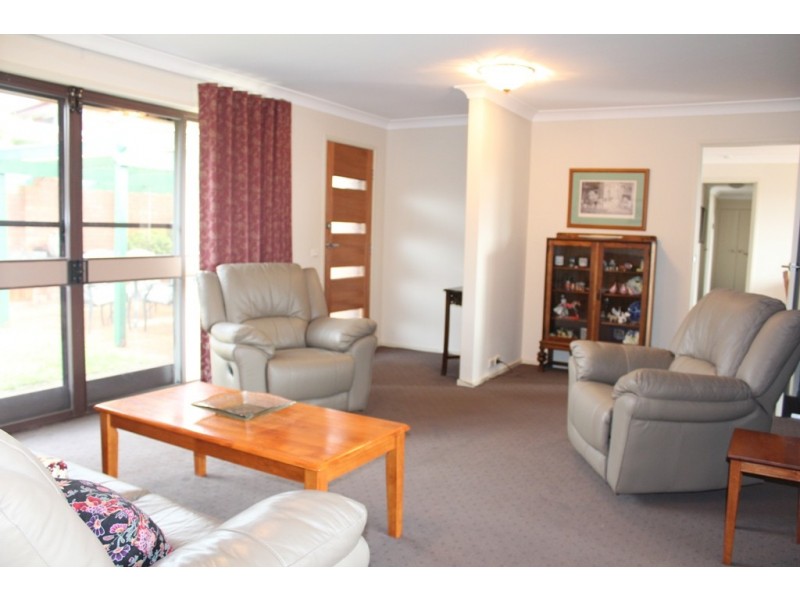 14 Pellion Place, Windradyne NSW 2795