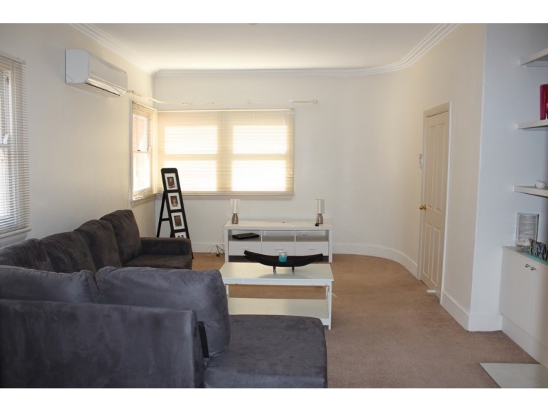 1/126 Howick Street, Bathurst NSW 2795