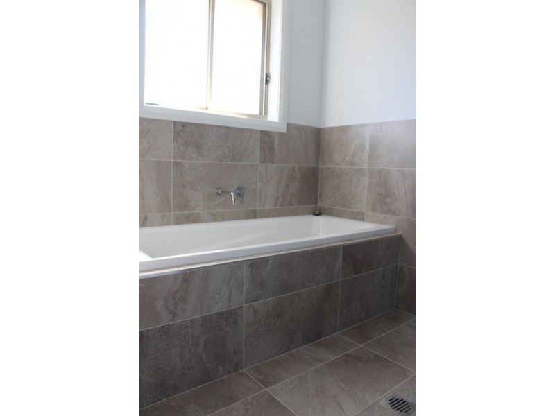 18 Phillip Street, Llanarth NSW 2795