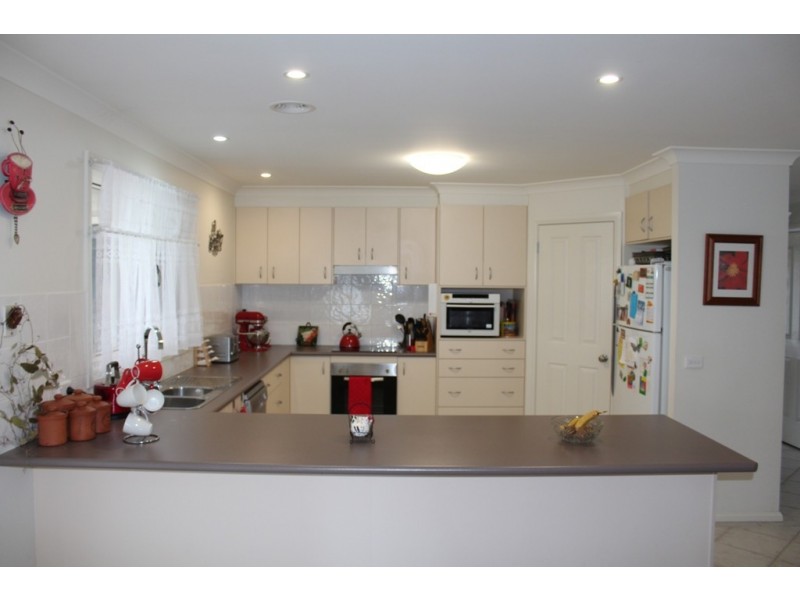 13 Munro Street, Bathurst NSW 2795