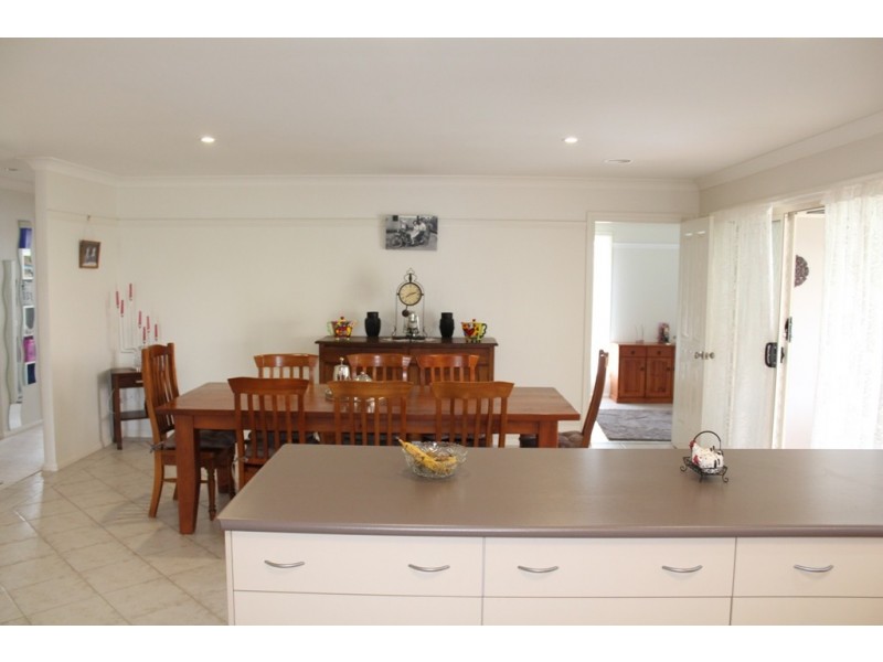 13 Munro Street, Bathurst NSW 2795