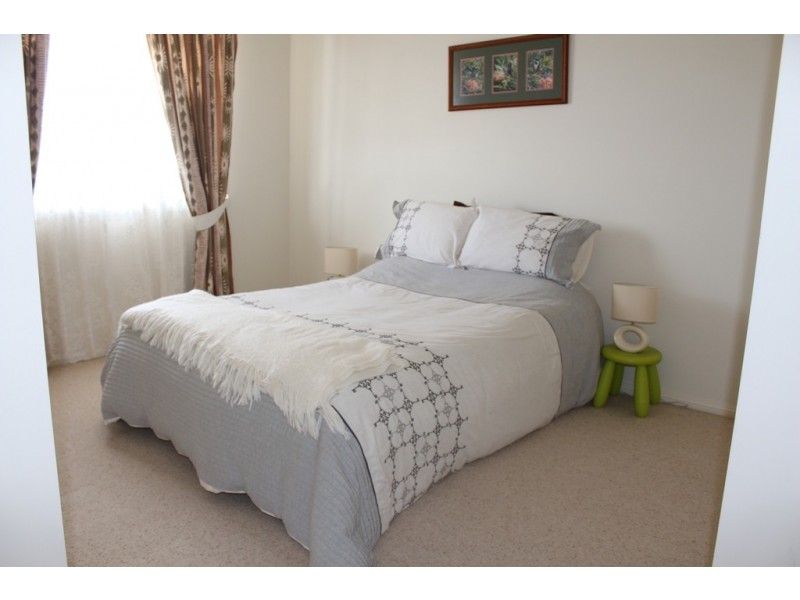 13 Munro Street, Bathurst NSW 2795