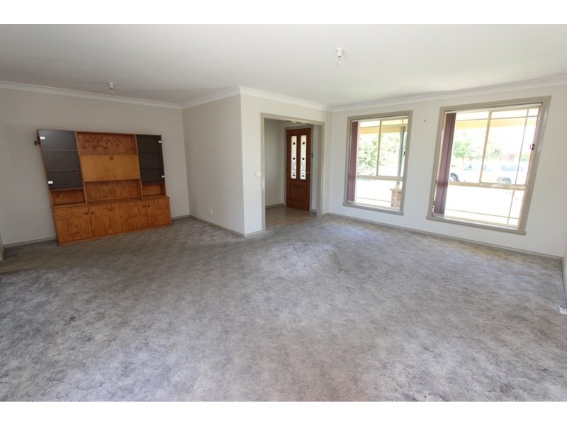 22 Richardson Street, Windradyne NSW 2795